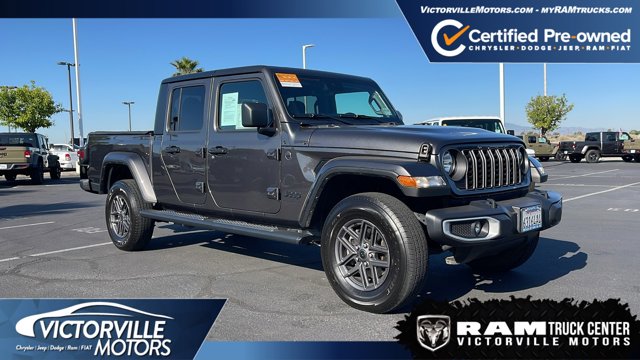 2024 Jeep Gladiator Sport S